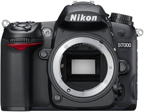 Nikon (ニコン) デジタル一眼レフカメラ D7000 ボディ